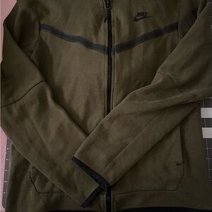 Nike Green Zip-Up Sweater with Stand-Up Collar